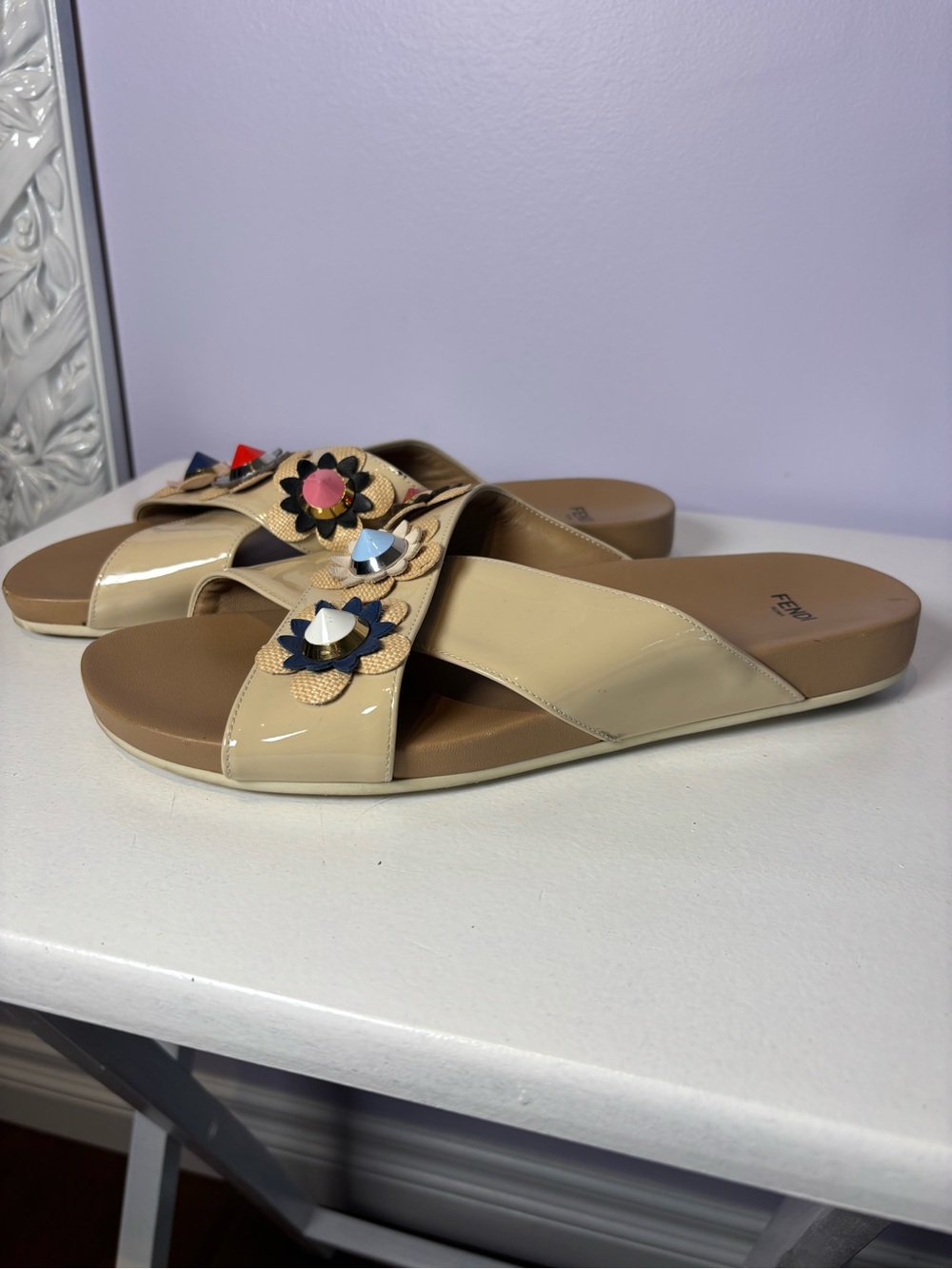 Fendi Beige Patent Leather Slide Sandals with Multicolor Floral Studs - Picture 3 of 4